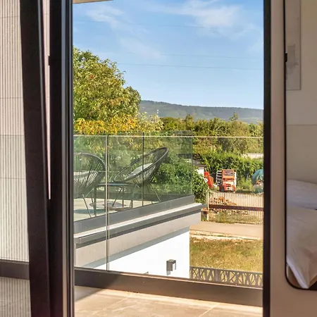 Luna, A Luxurious Close To The Sea Prázdninový dům Nedeščina